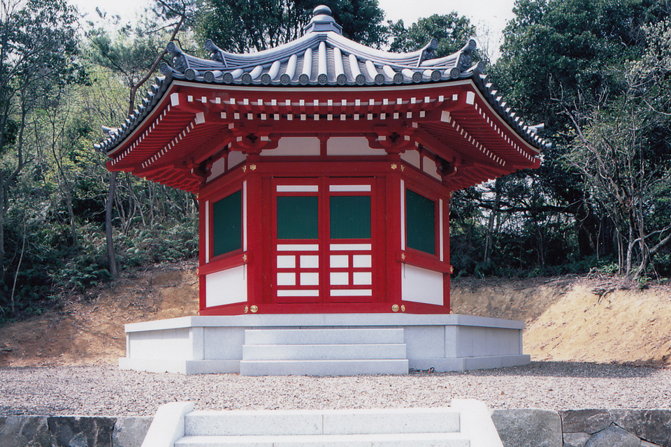 蓮華院誕生寺　弥勒菩薩堂