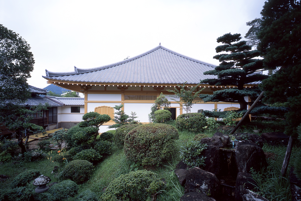 東漸寺　位牌堂